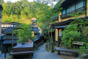 【旅館の住み込みバイト完全版】ホテル勤務とは違う“和”の魅力と学びを体験しよう！