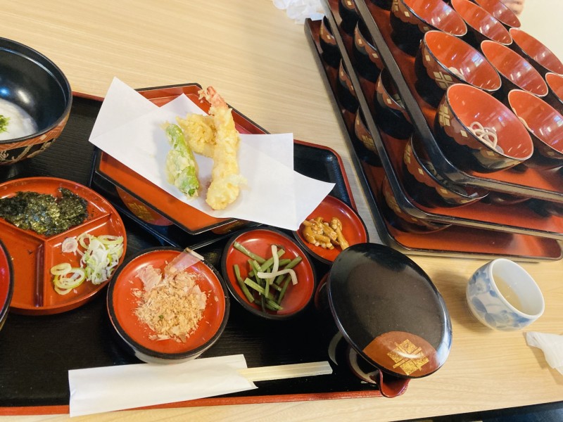 界シリーズ「ご当地会席」 各地の郷土食材を活かした会席。先付けや台の物にご当地色が光り、土地ならではの味に出会えます。